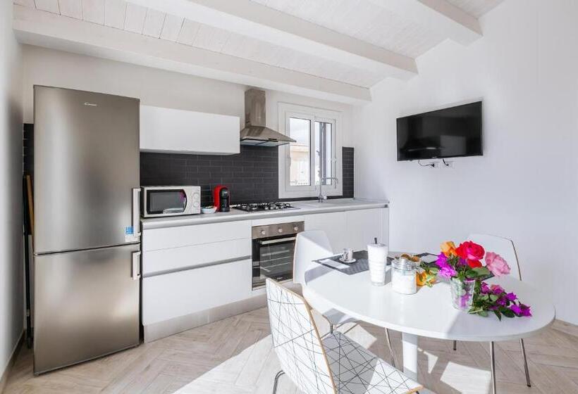 1 Bedroom Penthouse Apartment, Donnalucata Ospitalità Diffusa