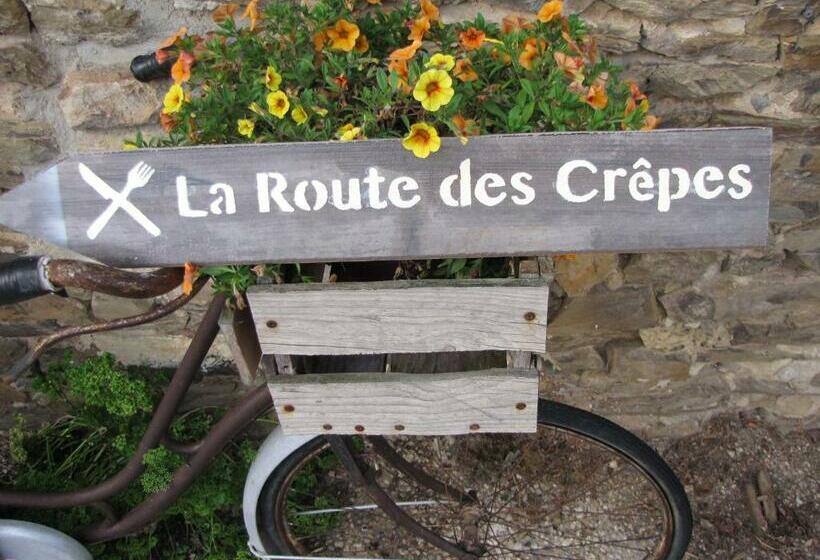 Номер Стандарт Вид на Сад, L'ecurie