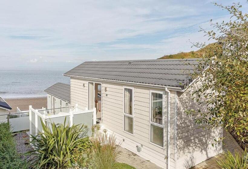 プレミアムルーム, Beach Cove Coastal Retreat