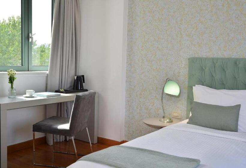 Номер Deluxe, Athenaeum Eridanus Luxury