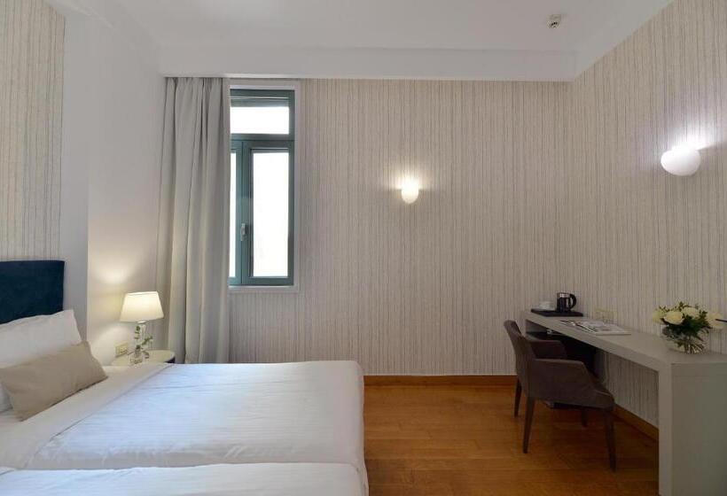 豪华房间, Athenaeum Eridanus Luxury