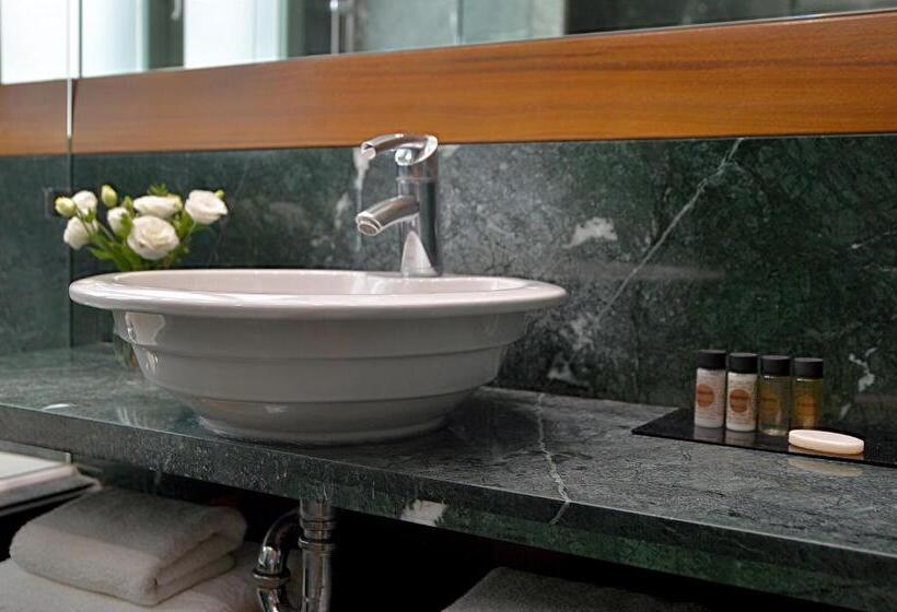Номер Deluxe, Athenaeum Eridanus Luxury
