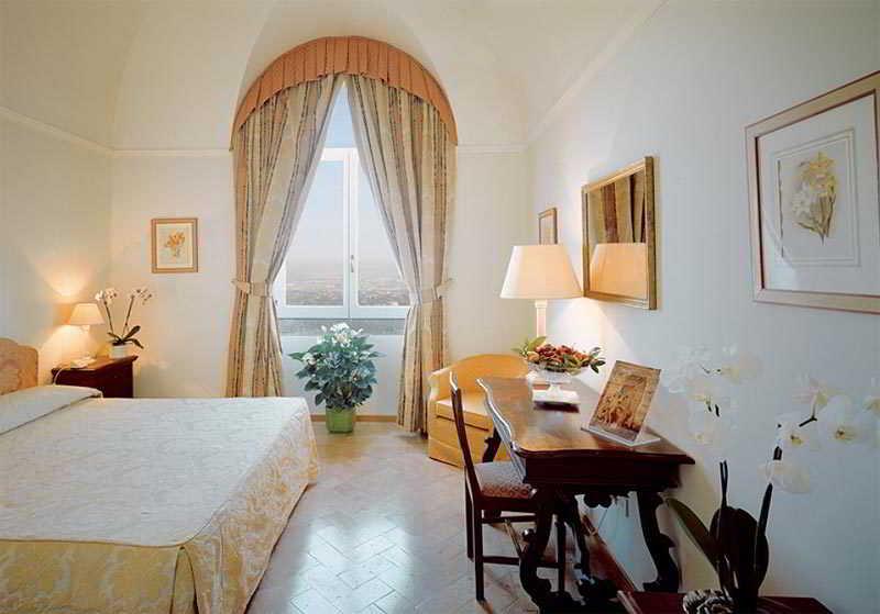 Номер Deluxe, Park Hotel Villa Grazioli