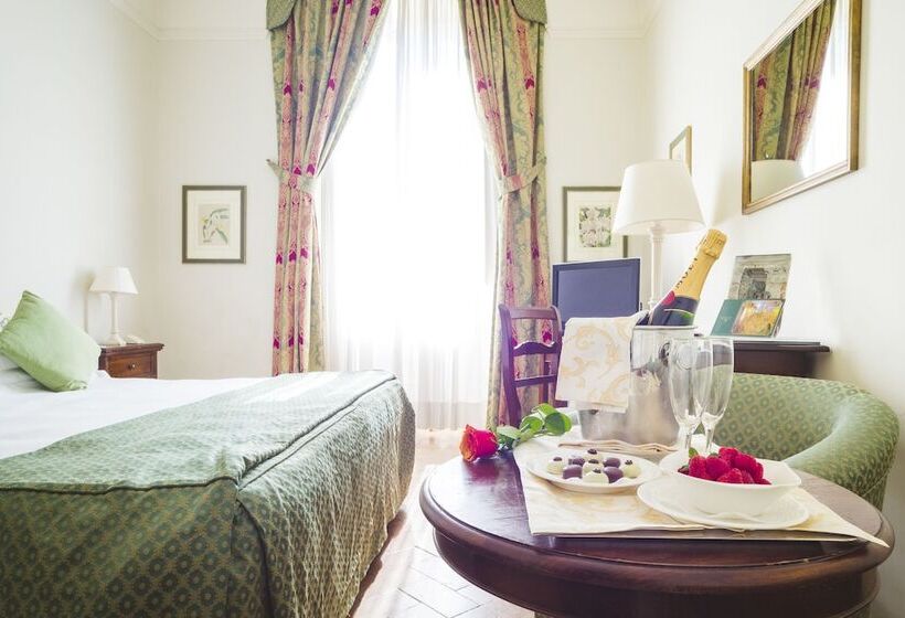 Номер Deluxe, Park Hotel Villa Grazioli