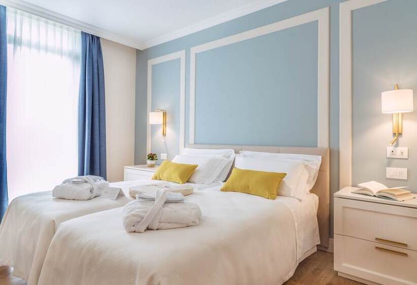 Номер Стандарт с Балконом, Sky Pool Hotel Sole Garda