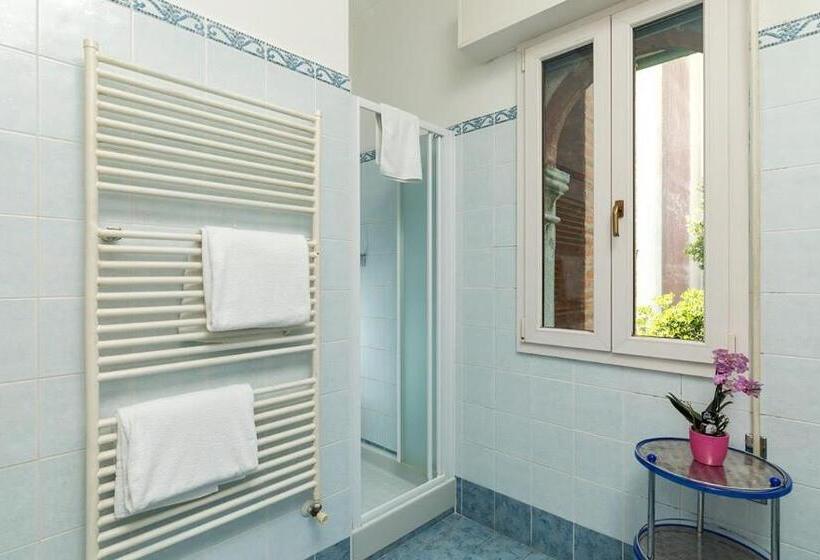 4인용 스탠다드 룸, Villa Albertina