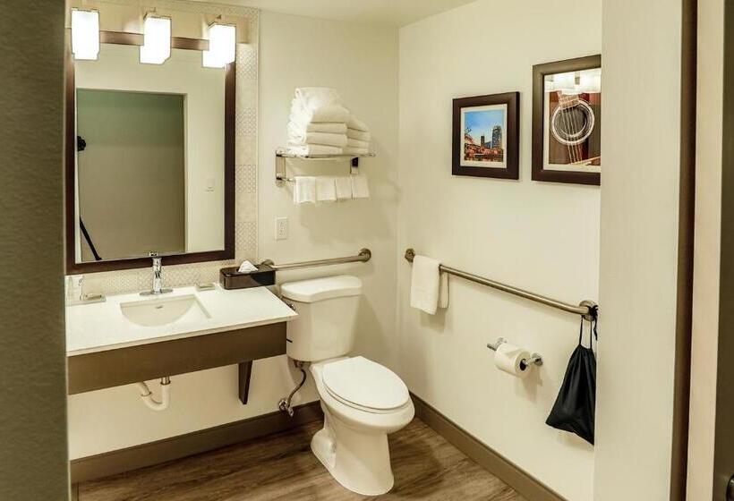 Sviitti Liikuntarajoitteisille, Country Inn & Suites By Radisson, Nashville Airport, Tn