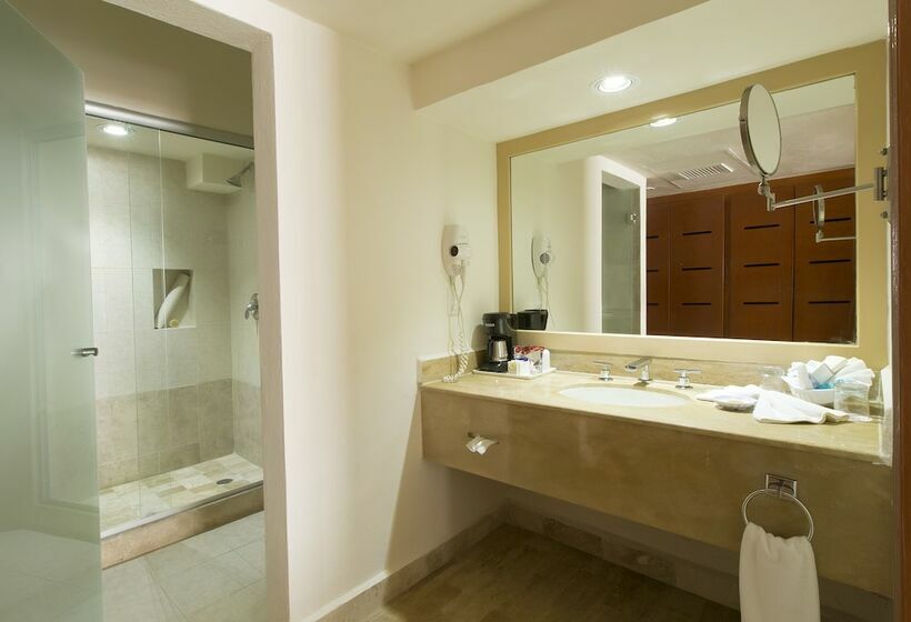 Club Zimmer Kingsize Bett, Golden Parnassus All Inclusive Resort & Spa   Adults Only
