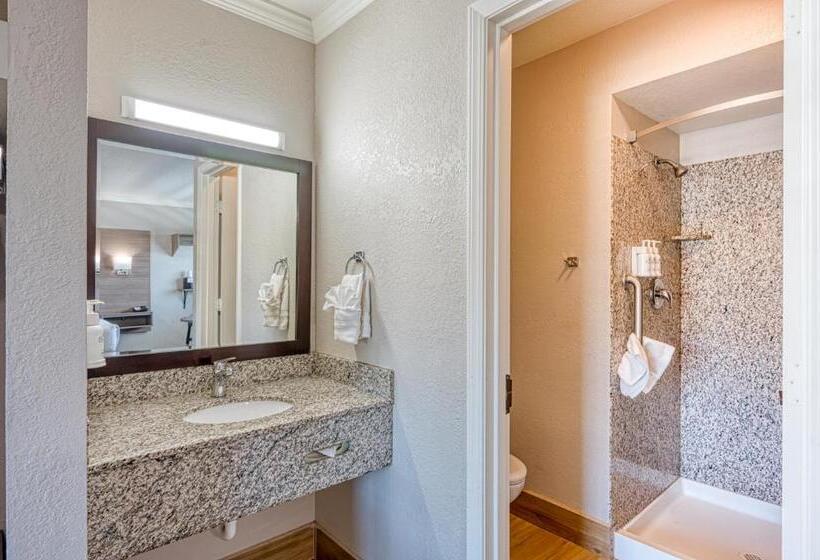 Люкс Deluxe Кровать Кинг, Harbor House Inn