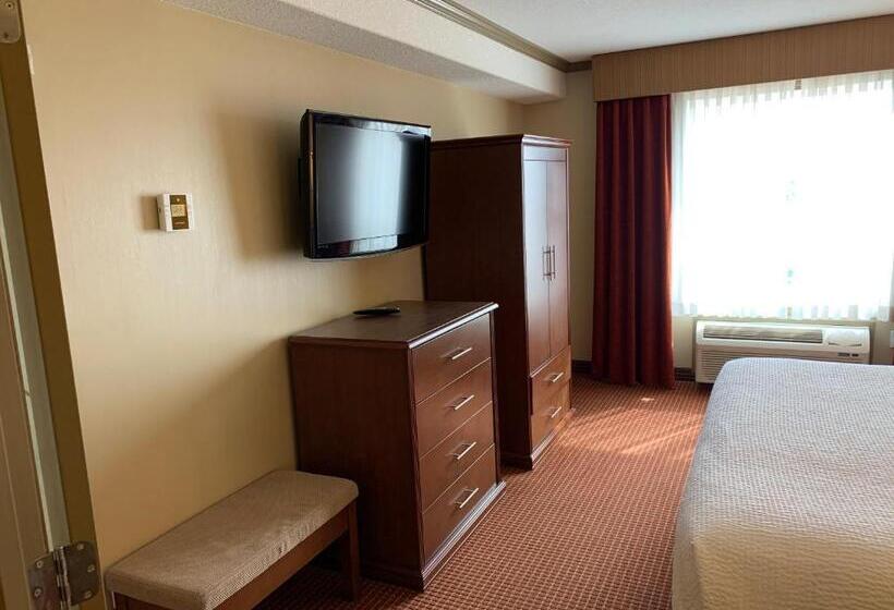 جناح, Merit Hotel & Suites