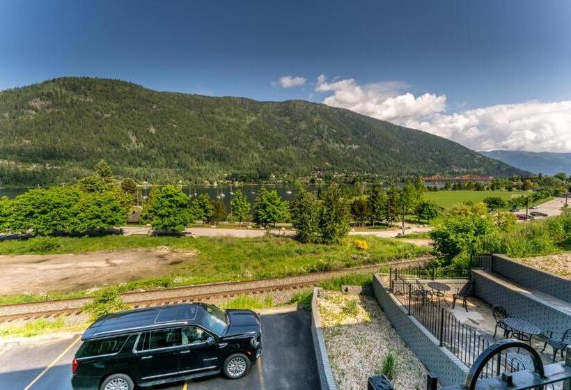 Номер Deluxe, Prestige Inn Nelson