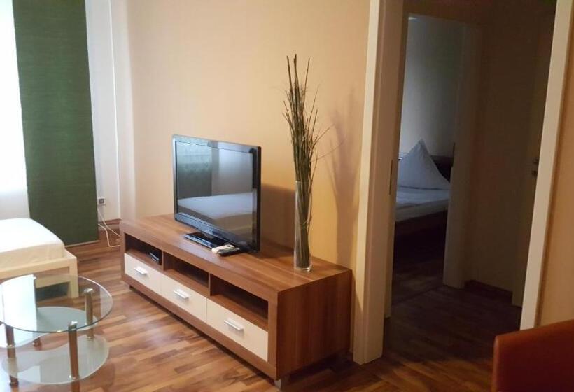 Апартаменты 1 Спальня, Casalino