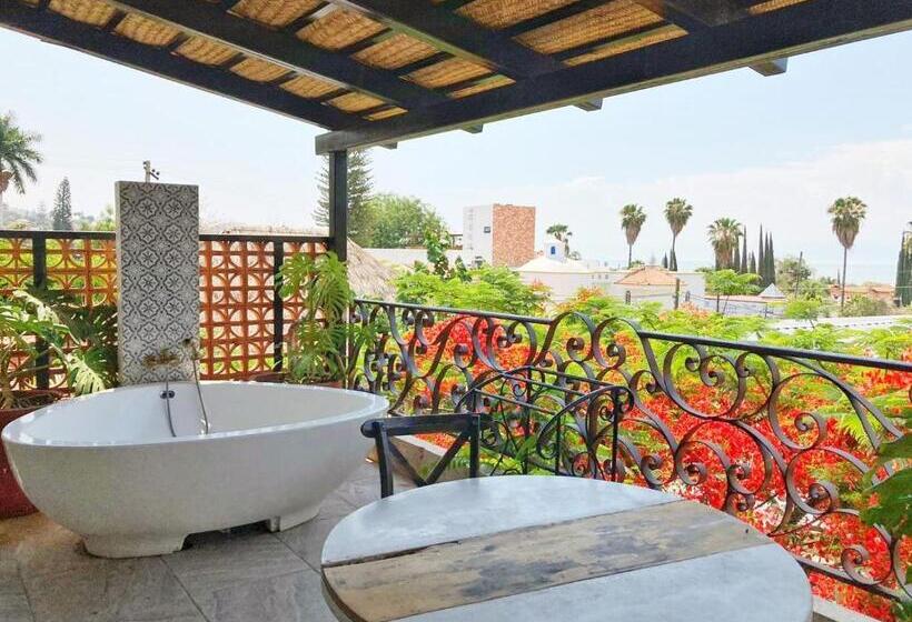 Suite with lake view, Casa Miura Hotel Boutique