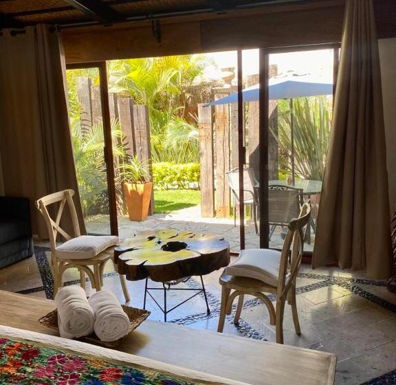 سوییت با چشم‌انداز باغ, Casa Miura Hotel Boutique