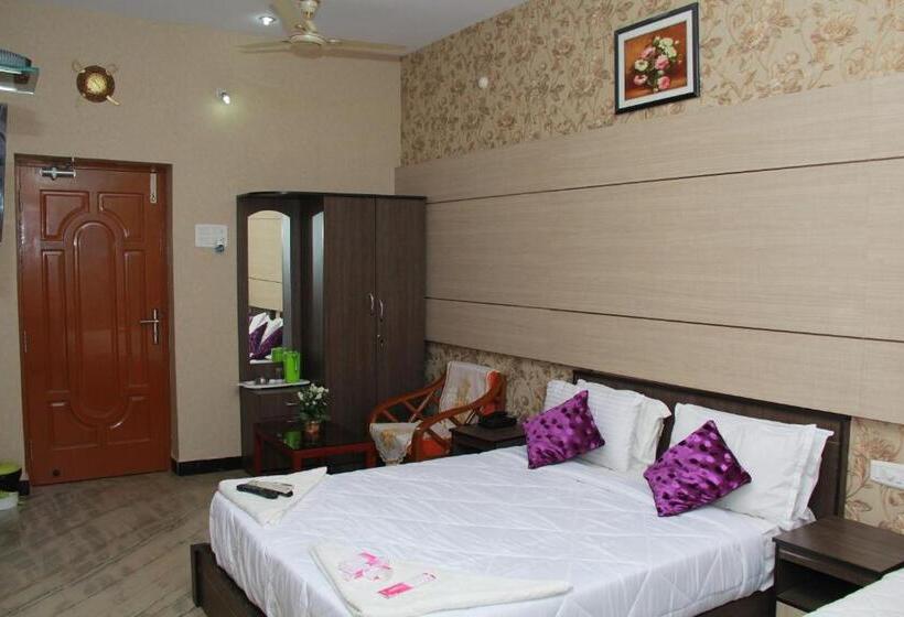 اتاق اجرایی سه نفره, Vaani Villa By Royal Stay