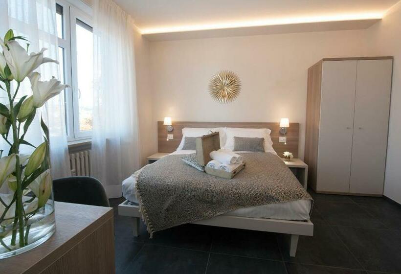 اتاق استاندارد با بالکن, Brichett Deluxe Rooms