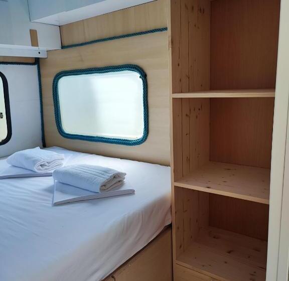 اتاق استاندارد, Hostel Trobenta In Oblak