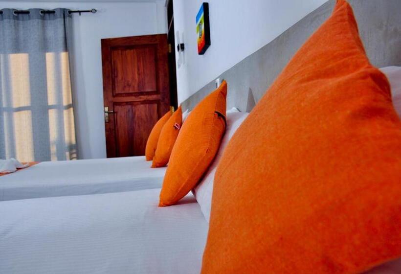 Семейный Номер Вид на Сад, Super King Star Holiday Resort