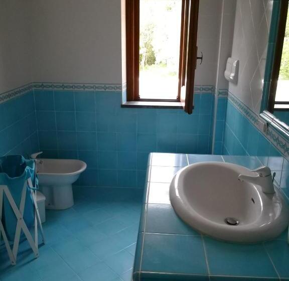 اتاق لوکس سه تخته, Il Carrubo B&b