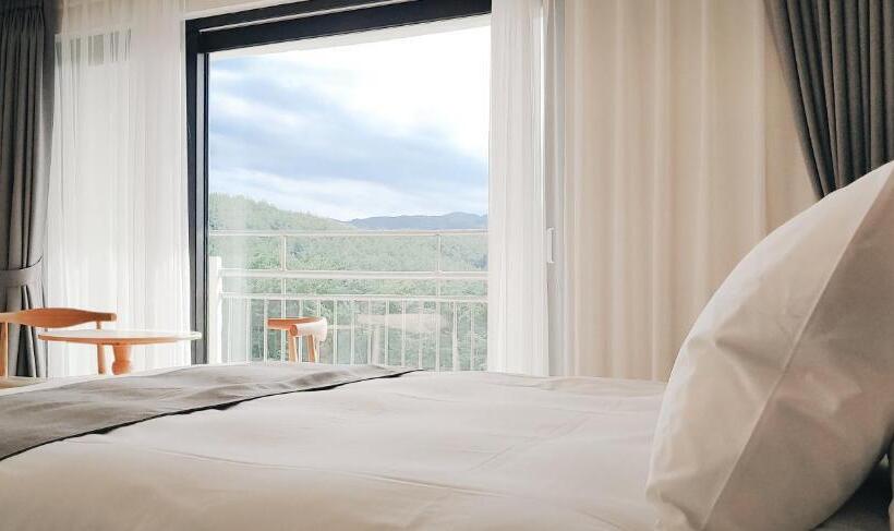 سوییت لوکس, The N Resort Hotel&spa Yangyang