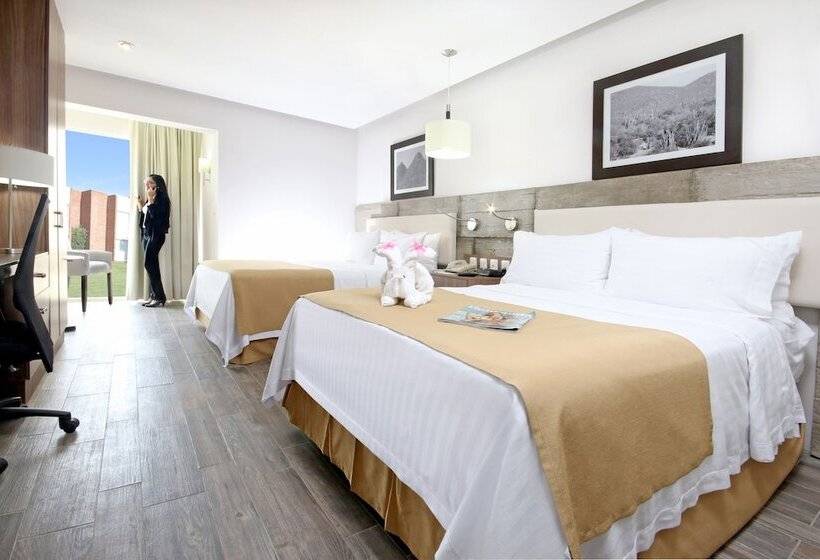 اتاق استاندارد با 2 تخت دوبل, Voco Hermosillo, An Ihg