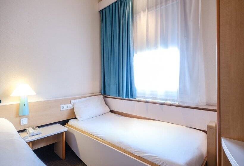 Номер Стандарт, Ibis Madrid Alcorcon Tresaguas