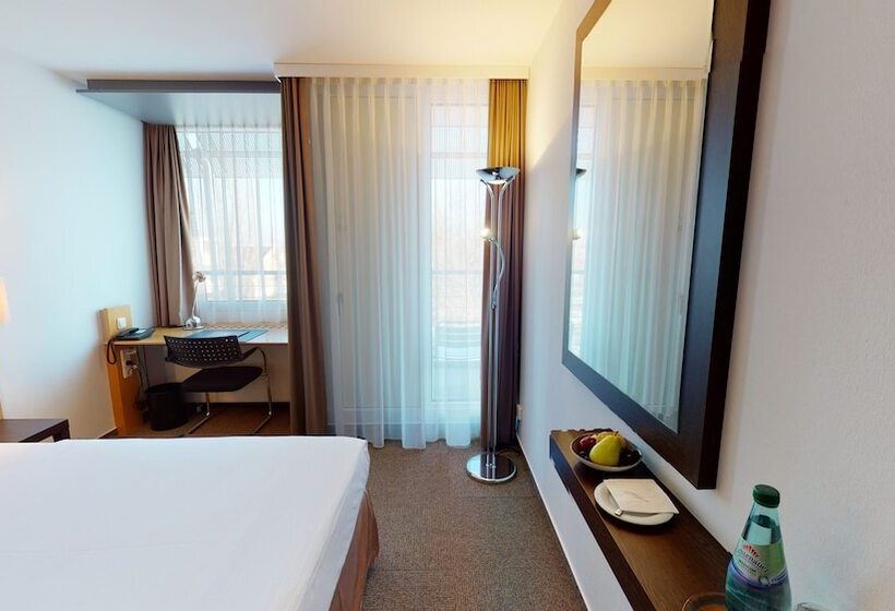 اتاق استاندارد یک نفره, Kongresshotel Potsdam Am Templiner See