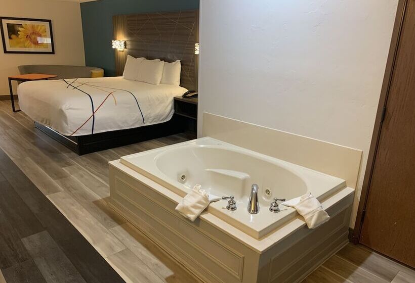 سوئیت پرزیدنت, La Quinta By Wyndham Okc North   Quail Springs