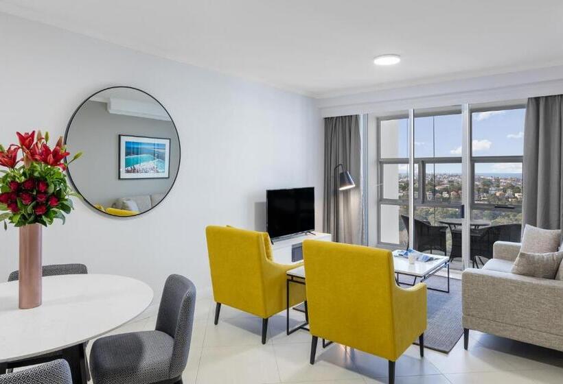 Люкс Deluxe 2 Спальни, Meriton Suites Bondi Junction
