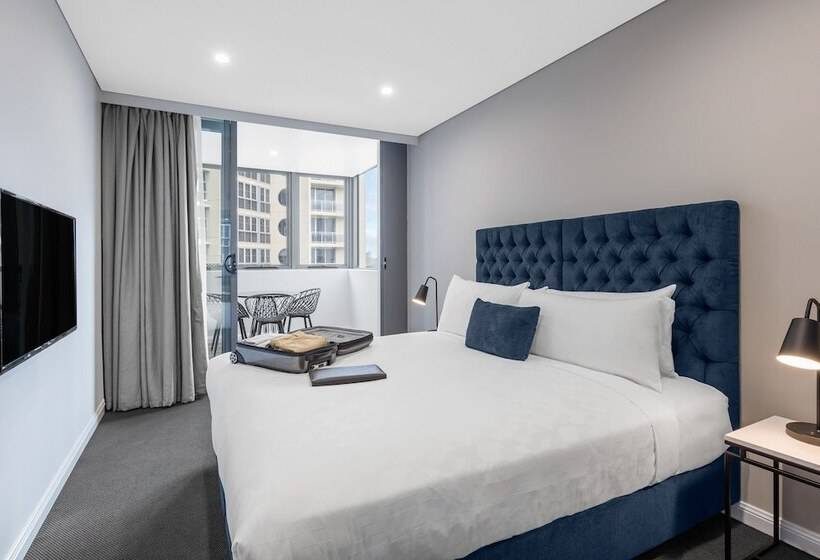 Люкс Повышенной Комфортности, Meriton Suites Bondi Junction