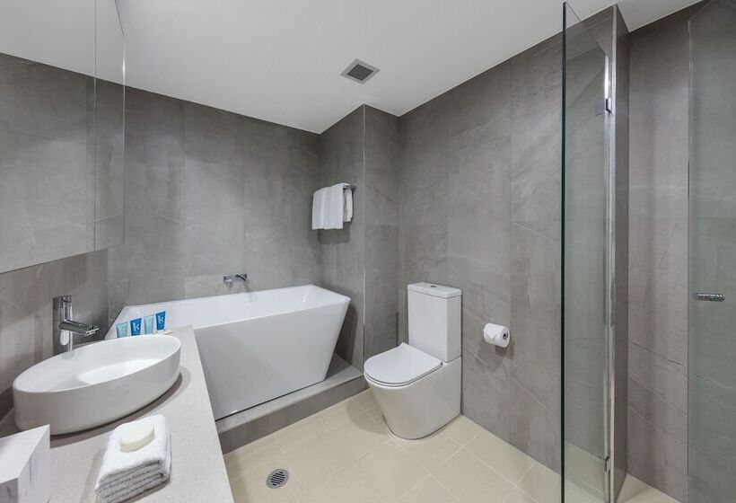 Люкс Deluxe 2 Спальни, Meriton Suites Bondi Junction