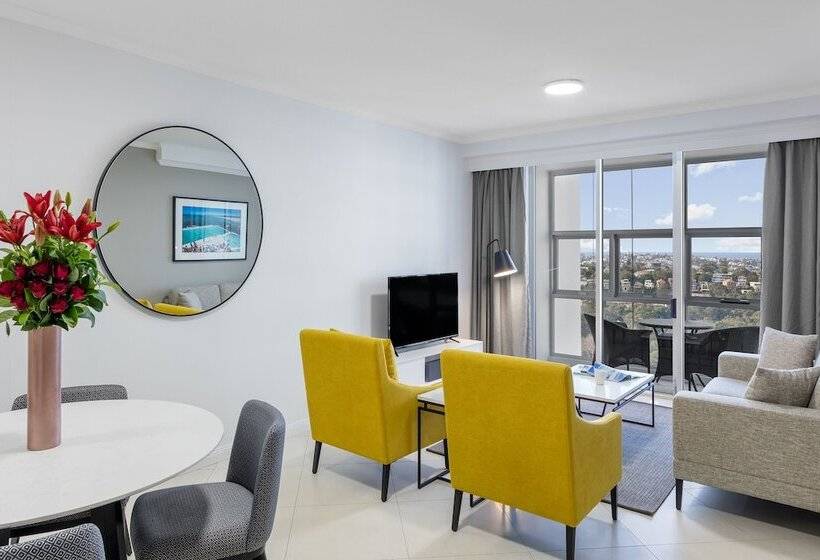 Люкс Deluxe 2 Спальни, Meriton Suites Bondi Junction