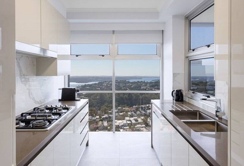 Люкс Deluxe 3 Спальни, Meriton Suites Bondi Junction