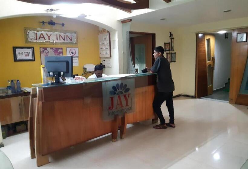 Номер Economy, Jay International