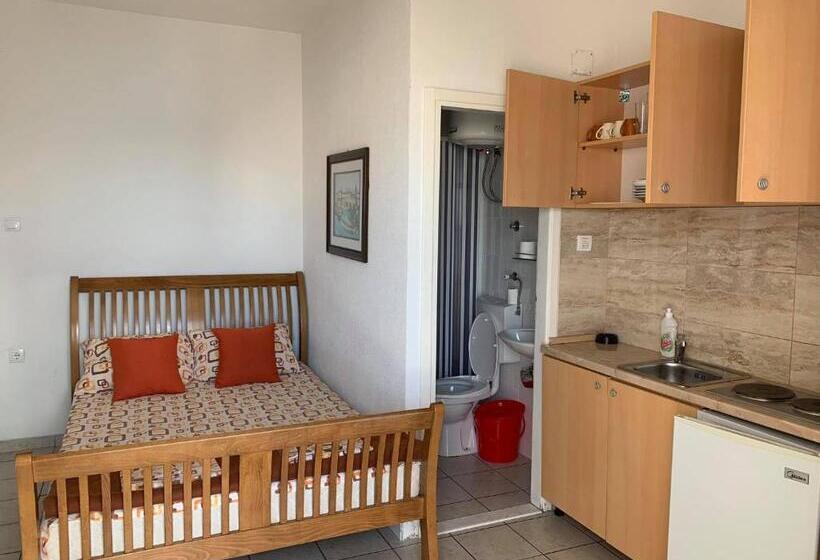 اتاق استاندارد چهار تخته با چشم‌انداز دریا, Jelić Apartmani