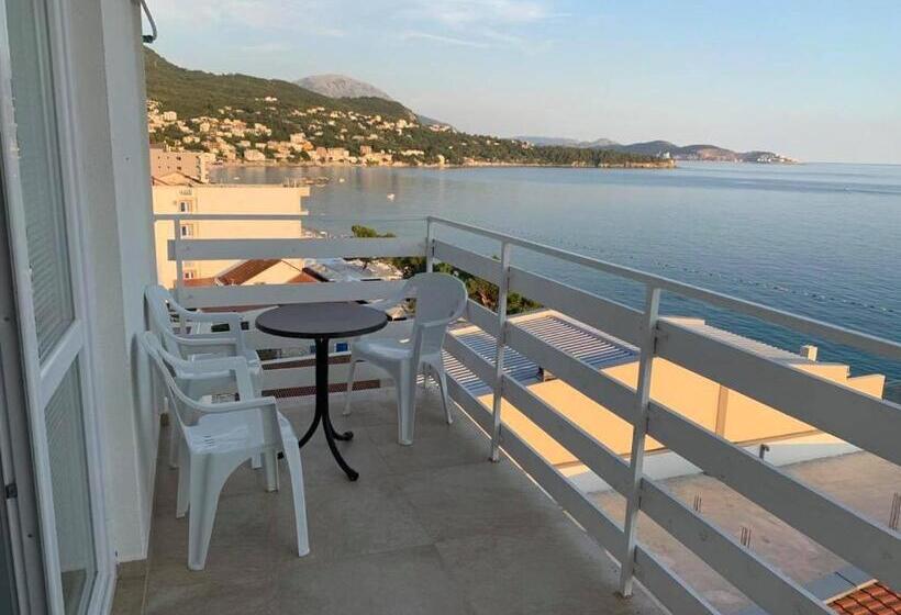 استودیوی استاندارد با چشم‌انداز دریا, Jelić Apartmani