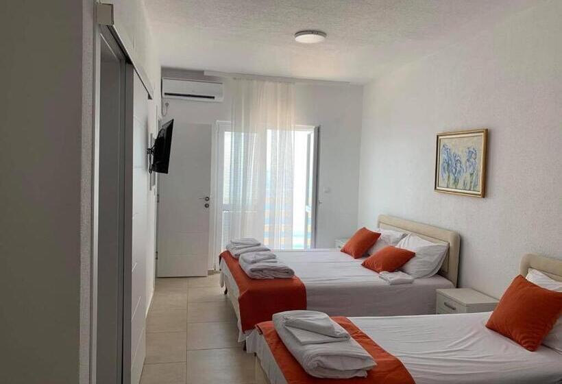 استودیوی استاندارد با چشم‌انداز دریا, Jelić Apartmani