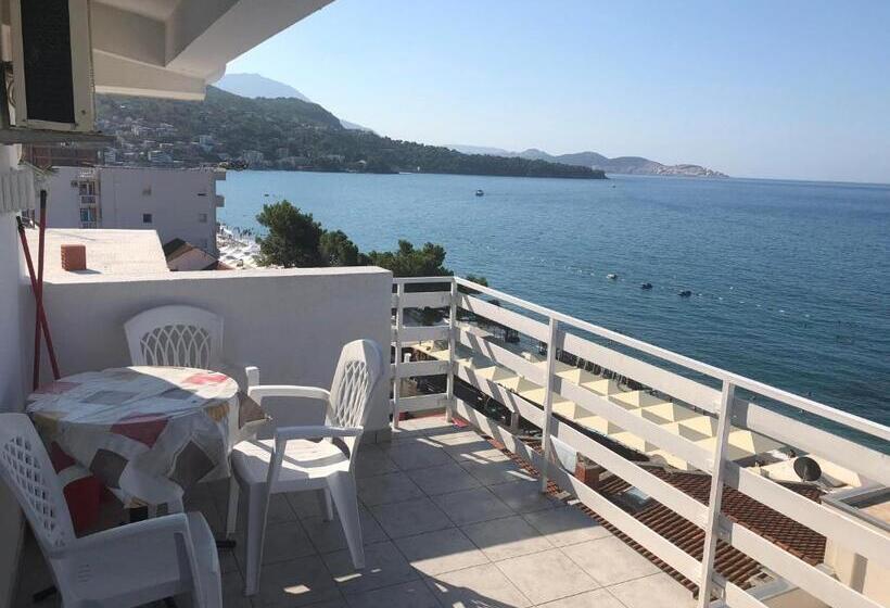 اتاق استاندارد چهار تخته با چشم‌انداز دریا, Jelić Apartmani