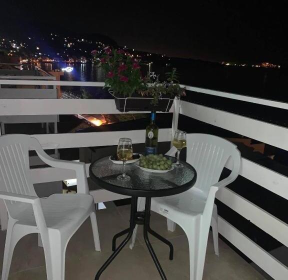 استودیوی استاندارد با چشم‌انداز دریا, Jelić Apartmani