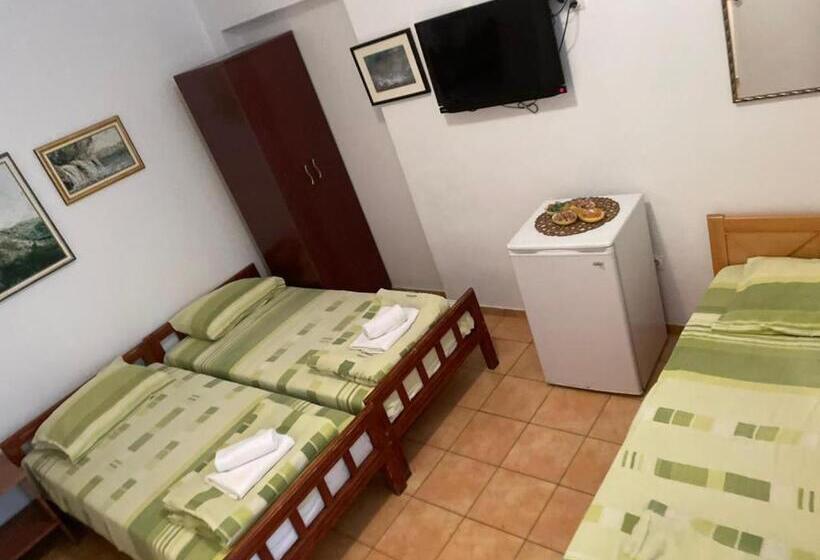 استودیوی استاندارد, Jelić Apartmani