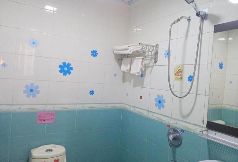 Номер Стандарт, Climbers Inn Yangshuo