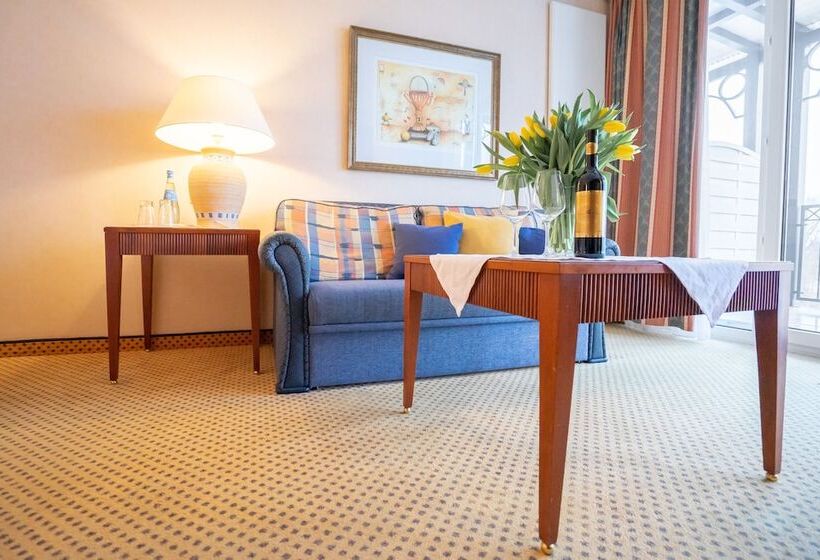 اتاق سوپریور با بالکن, Grand Hotel Binz