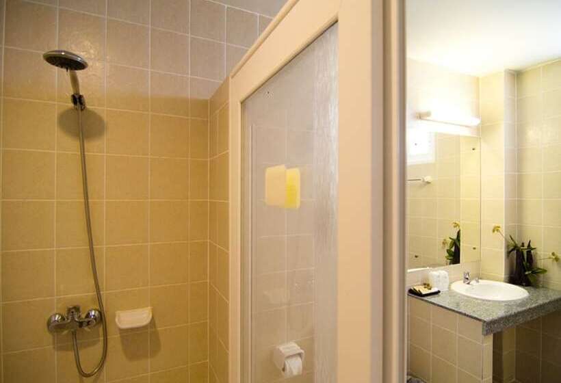 اتاق لوکس با چشم‌انداز دریا, Bacchus Home Resort