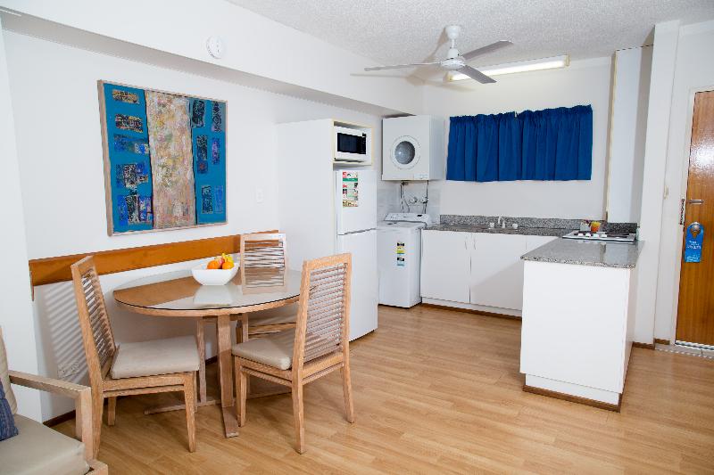 침실 2개 아파트, Cullen Bay Resorts