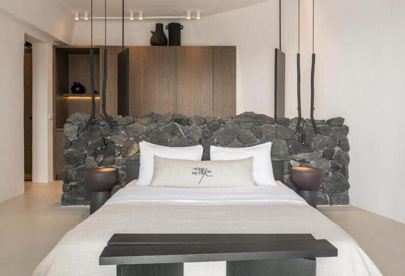 استودیو استاندارد با چشم‌انداز, Honeymoon Petra Villas