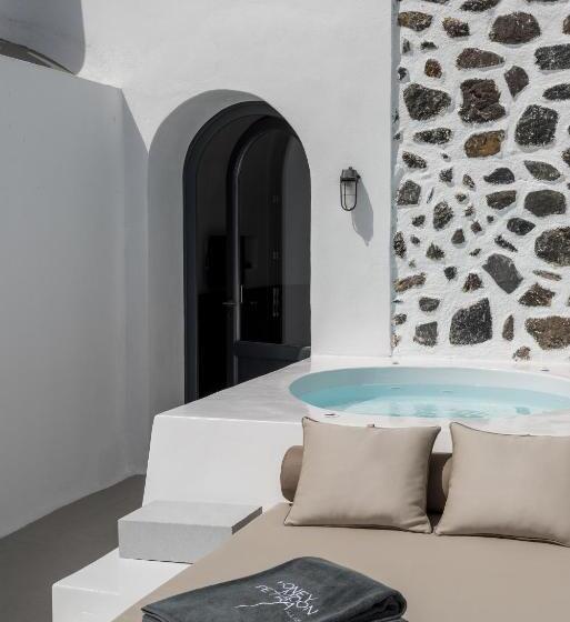 سوئیت کلاسیک, Honeymoon Petra Villas