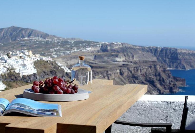 Classic studio with view, Honeymoon Petra Villas