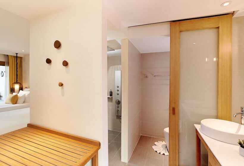 اتاق لوکس با چشم‌انداز باغ, Bandara Resort And Spa, Samui