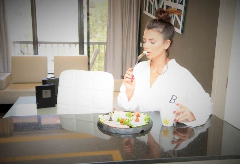 سوئیت خانواده 2 خوابه, Beverly Hotel Beirut