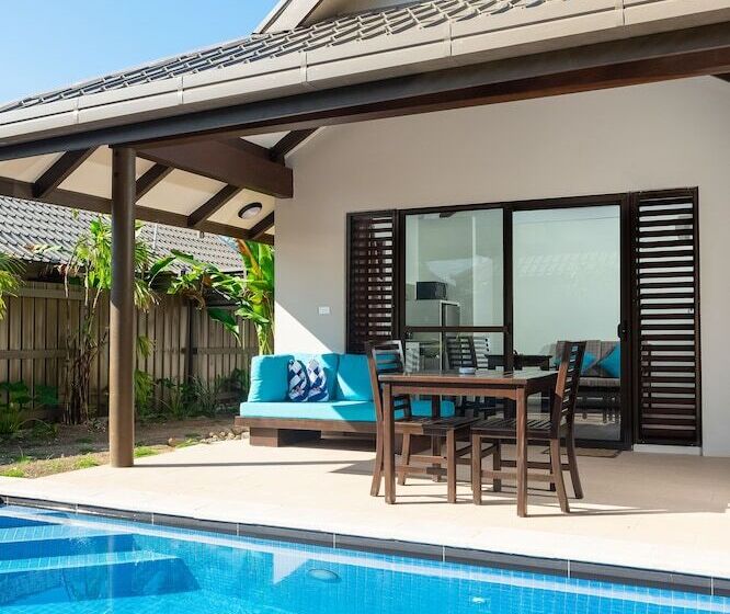 1침실 빌라 정원 전망, First Landing Beach Resort & Villas